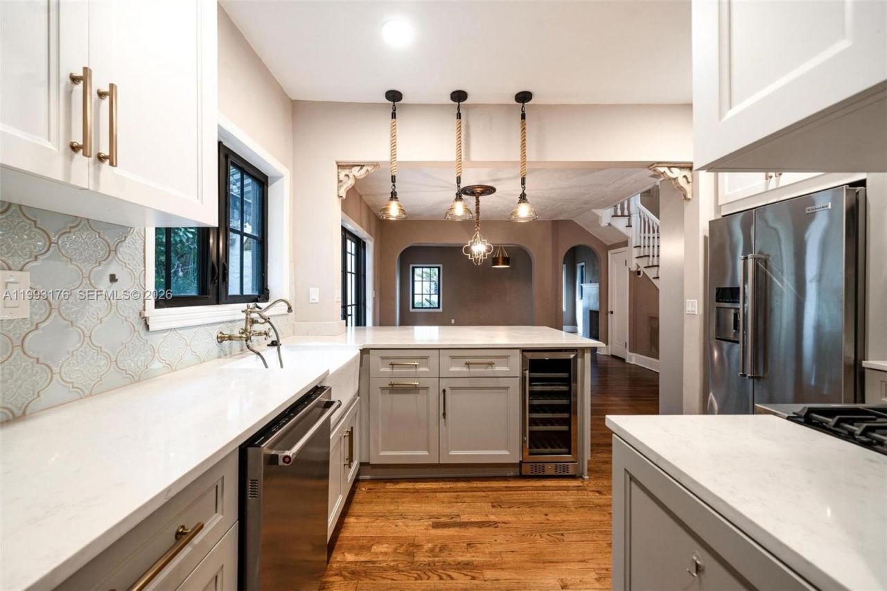 447 Giralda Ave , Coral Gables, FL 33134 Photo