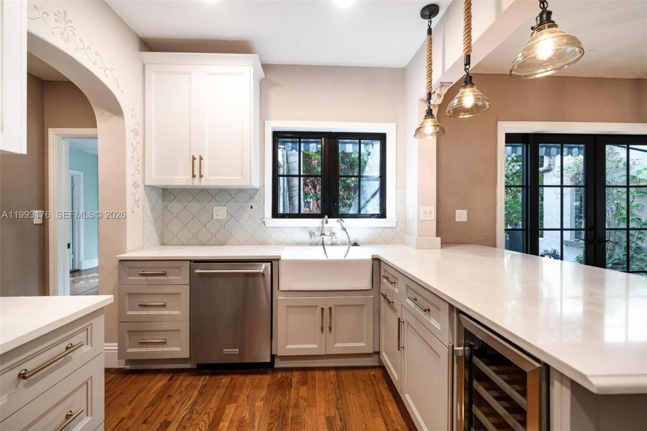 447 Giralda Ave , Coral Gables, FL 33134 Photo