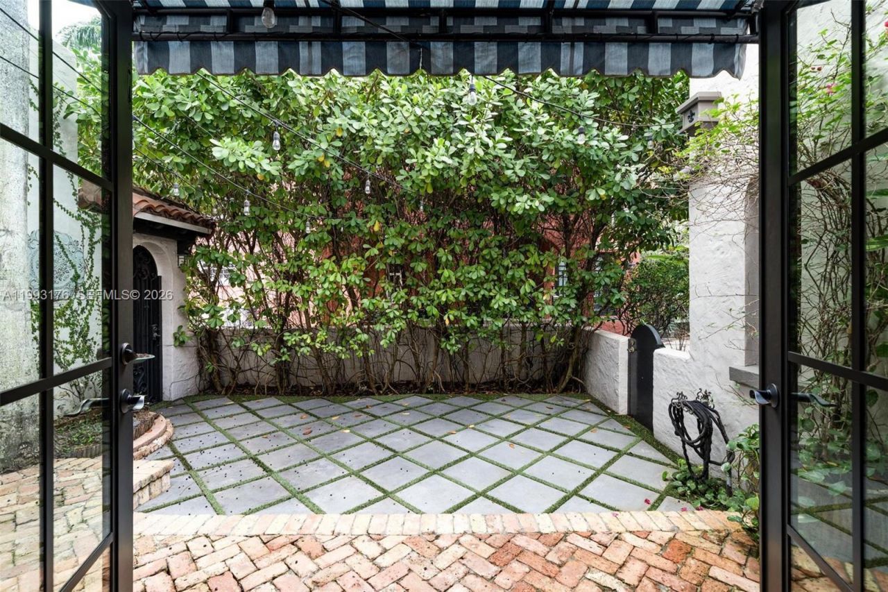 447 Giralda Ave , Coral Gables, FL 33134 Photo