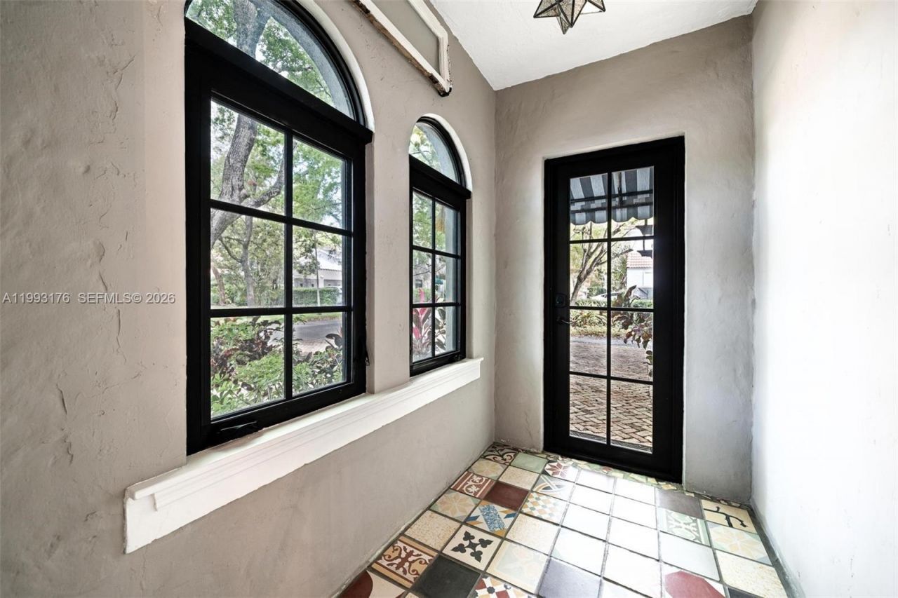 447 Giralda Ave , Coral Gables, FL 33134 Photo