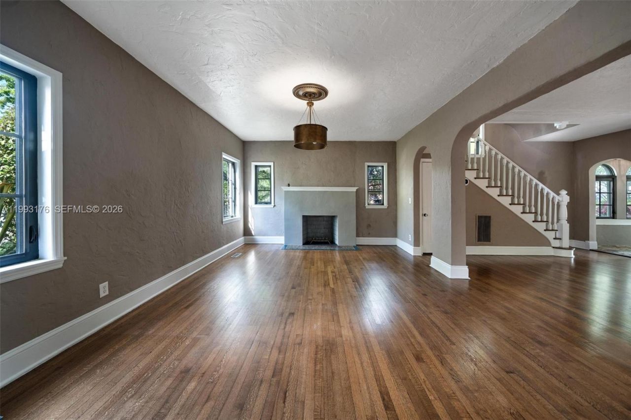 447 Giralda Ave , Coral Gables, FL 33134 Photo