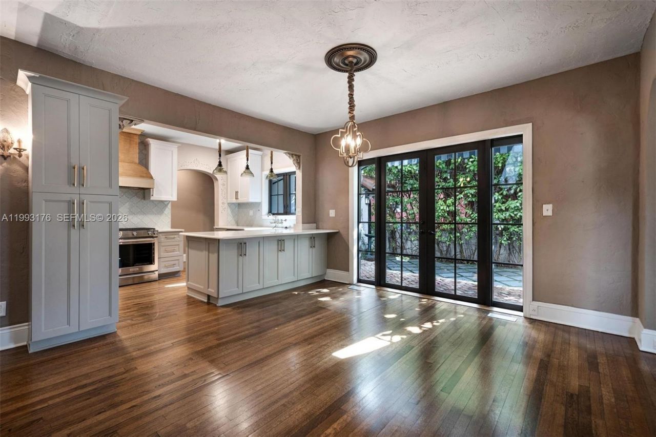 447 Giralda Ave , Coral Gables, FL 33134 Photo