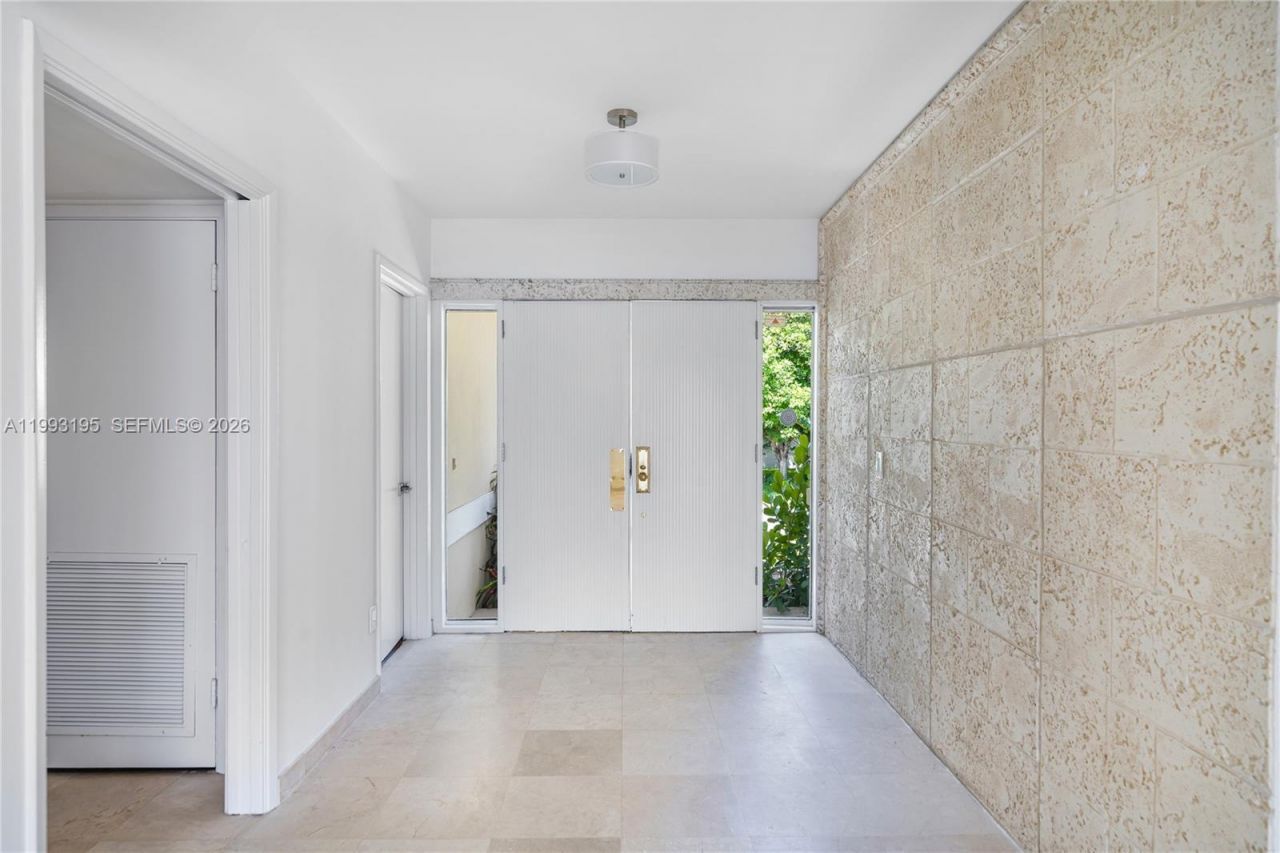 7531 Beachview Dr , North Bay Village, FL 33141 Photo