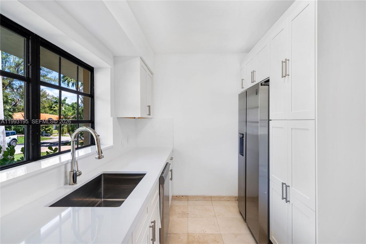 7531 Beachview Dr , North Bay Village, FL 33141 Photo