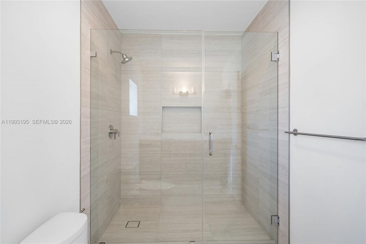 7531 Beachview Dr , North Bay Village, FL 33141 Photo