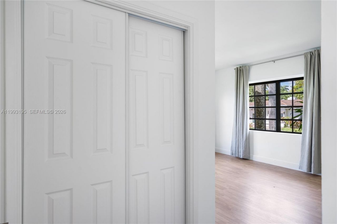 7531 Beachview Dr , North Bay Village, FL 33141 Photo