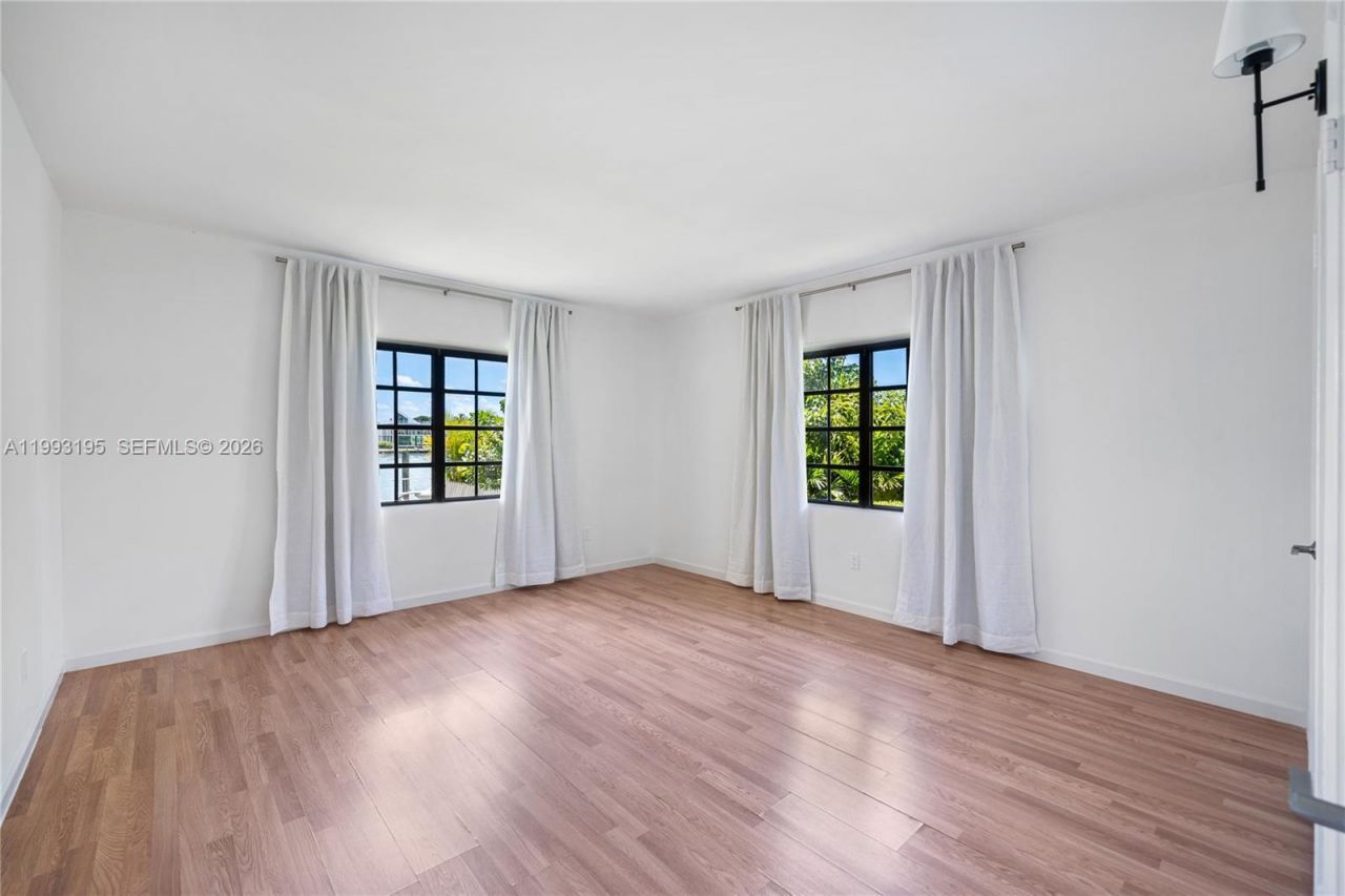 7531 Beachview Dr , North Bay Village, FL 33141 Photo