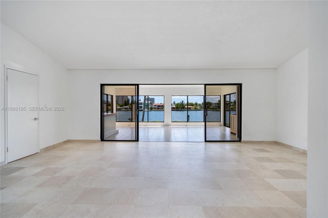 7531 Beachview Dr , North Bay Village, FL 33141 Photo