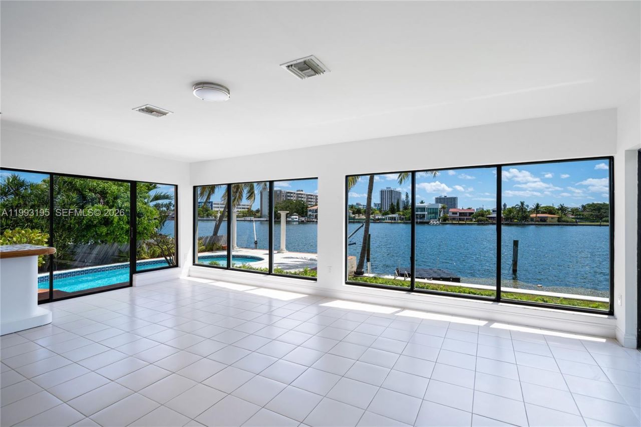 7531 Beachview Dr , North Bay Village, FL 33141 Photo