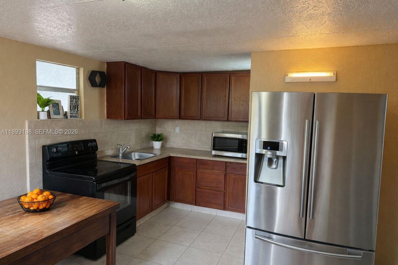 2353 SW 2nd St, Miami, FL 33135 Photo