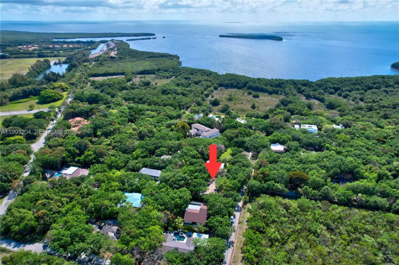 6767 SW 154th St , Palmetto Bay, FL 33157 Photo