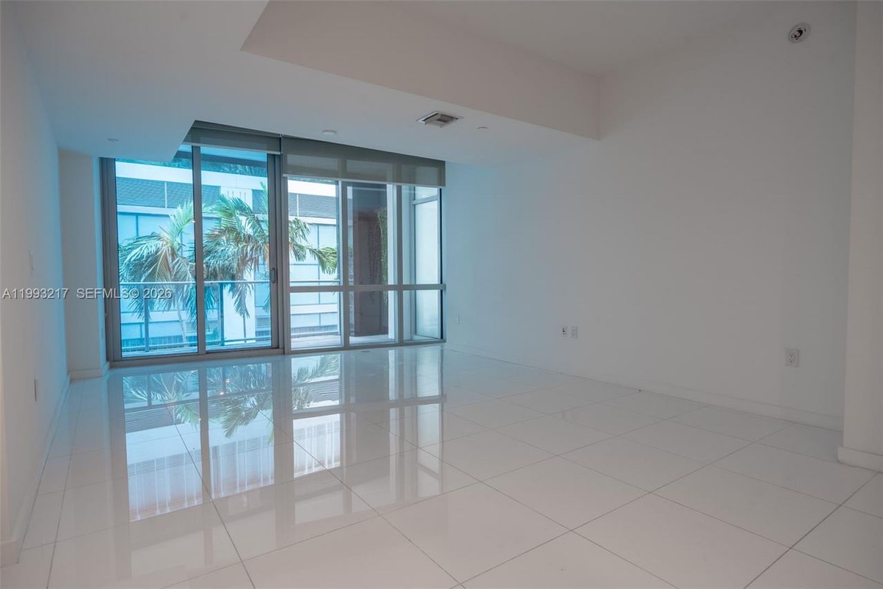 851 NE 1st Ave, Unit 205, Miami, FL 33132 Photo