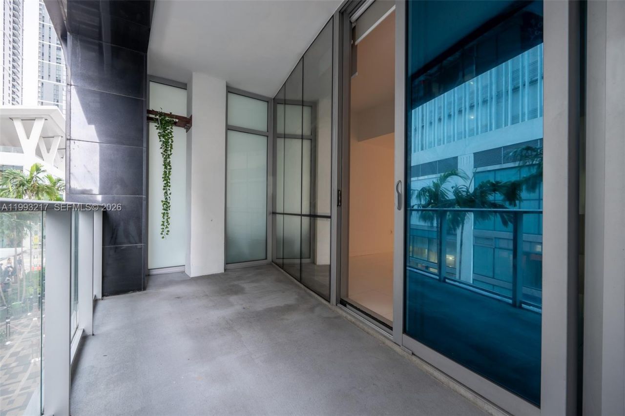 851 NE 1st Ave, Unit 205, Miami, FL 33132 Photo