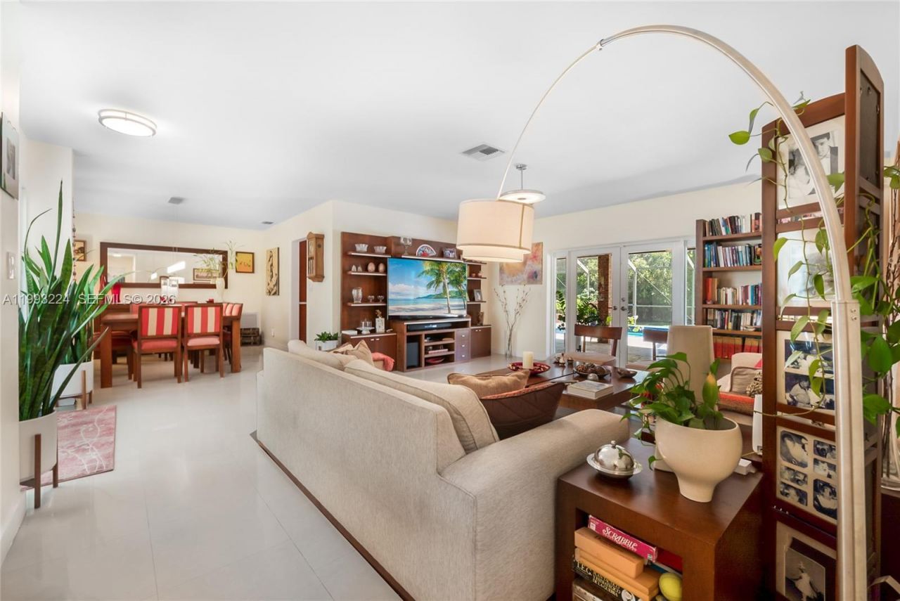 17071 SW 86th Ave , Palmetto Bay, FL 33157 Photo