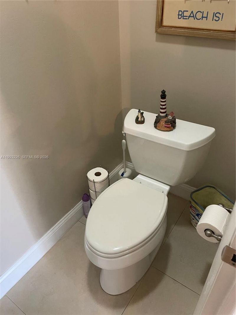 6386 Milk Wagon Ln, Miami Lakes, FL 33014 Photo