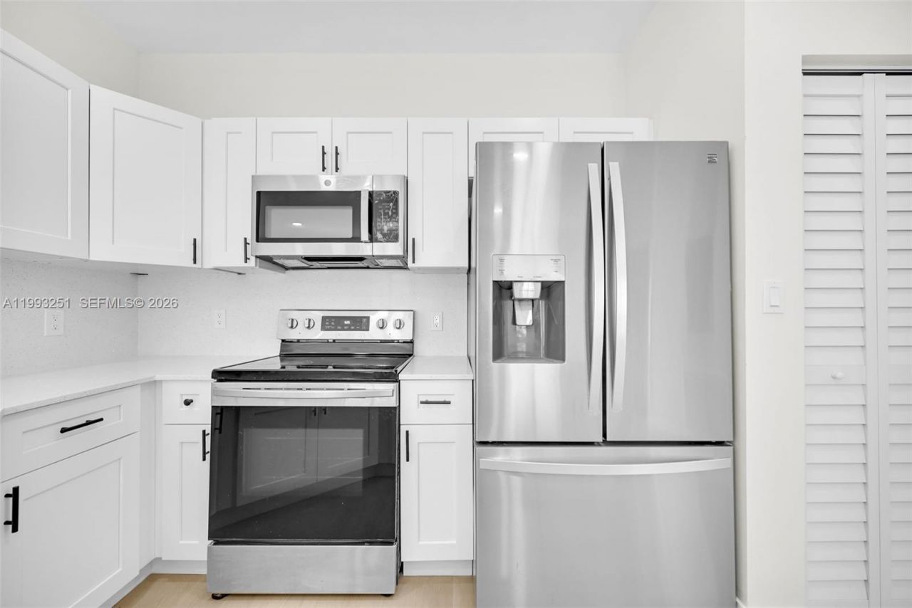 6940 NW 5th Pl , Miami, FL 33150 Photo