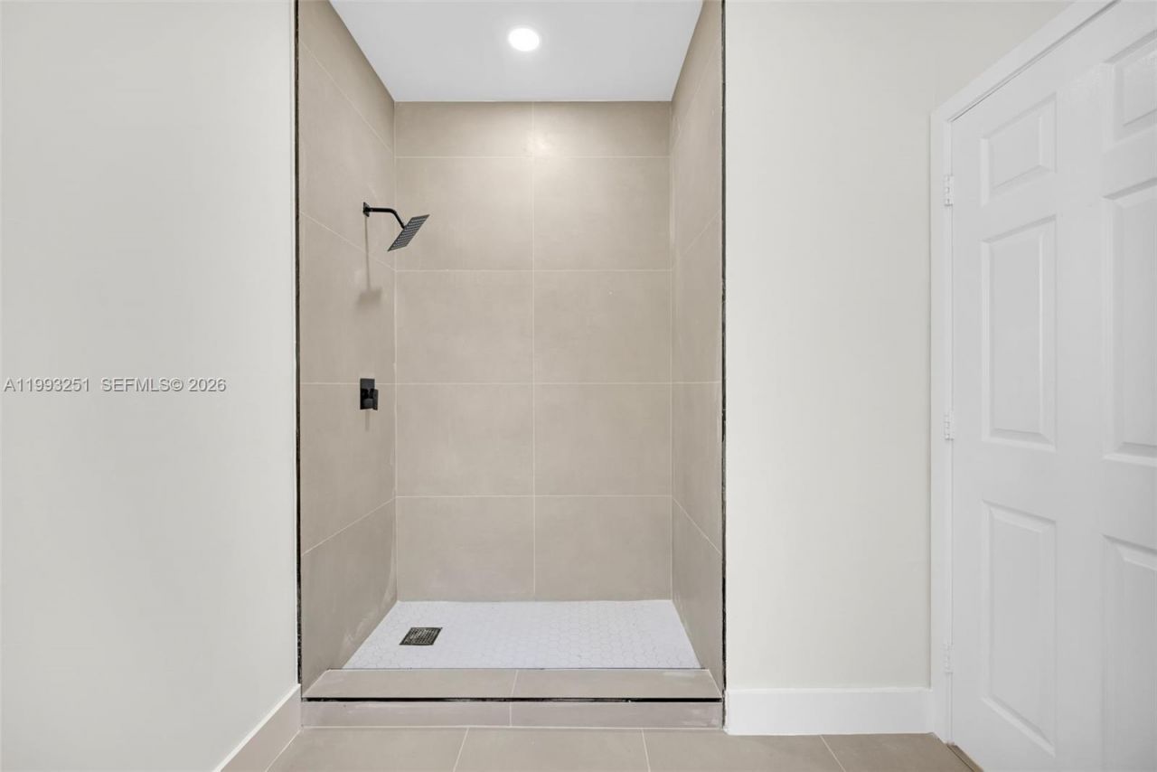 6940 NW 5th Pl , Miami, FL 33150 Photo