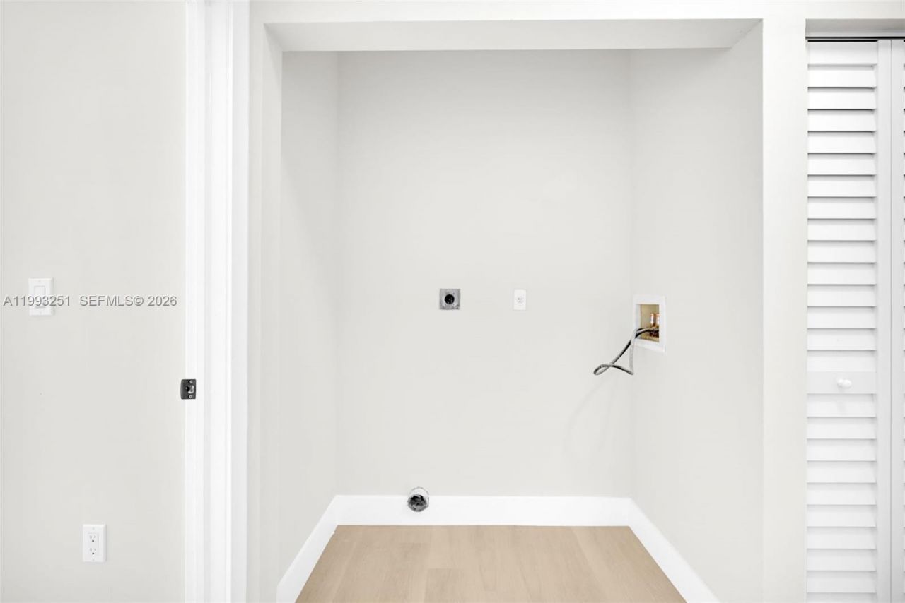 6940 NW 5th Pl , Miami, FL 33150 Photo