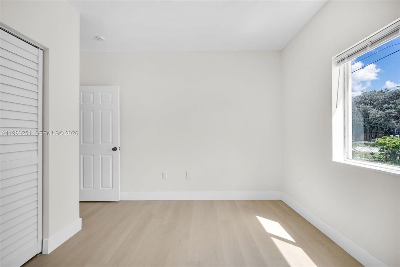 6940 NW 5th Pl , Miami, FL 33150 Photo