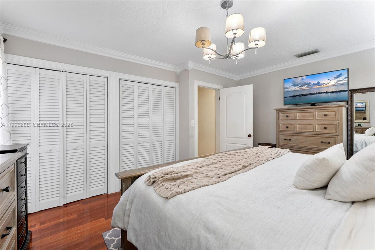 11798 SW 32nd St , Miami, FL 33175 Photo