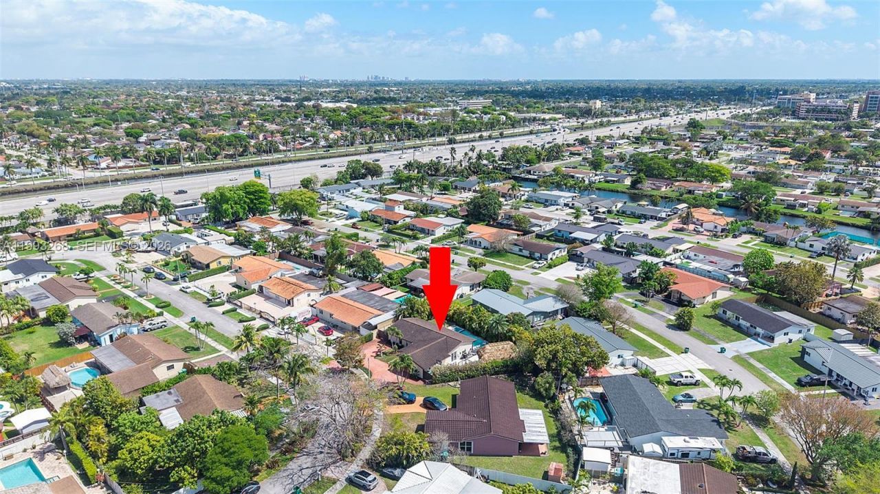 11798 SW 32nd St , Miami, FL 33175 Photo