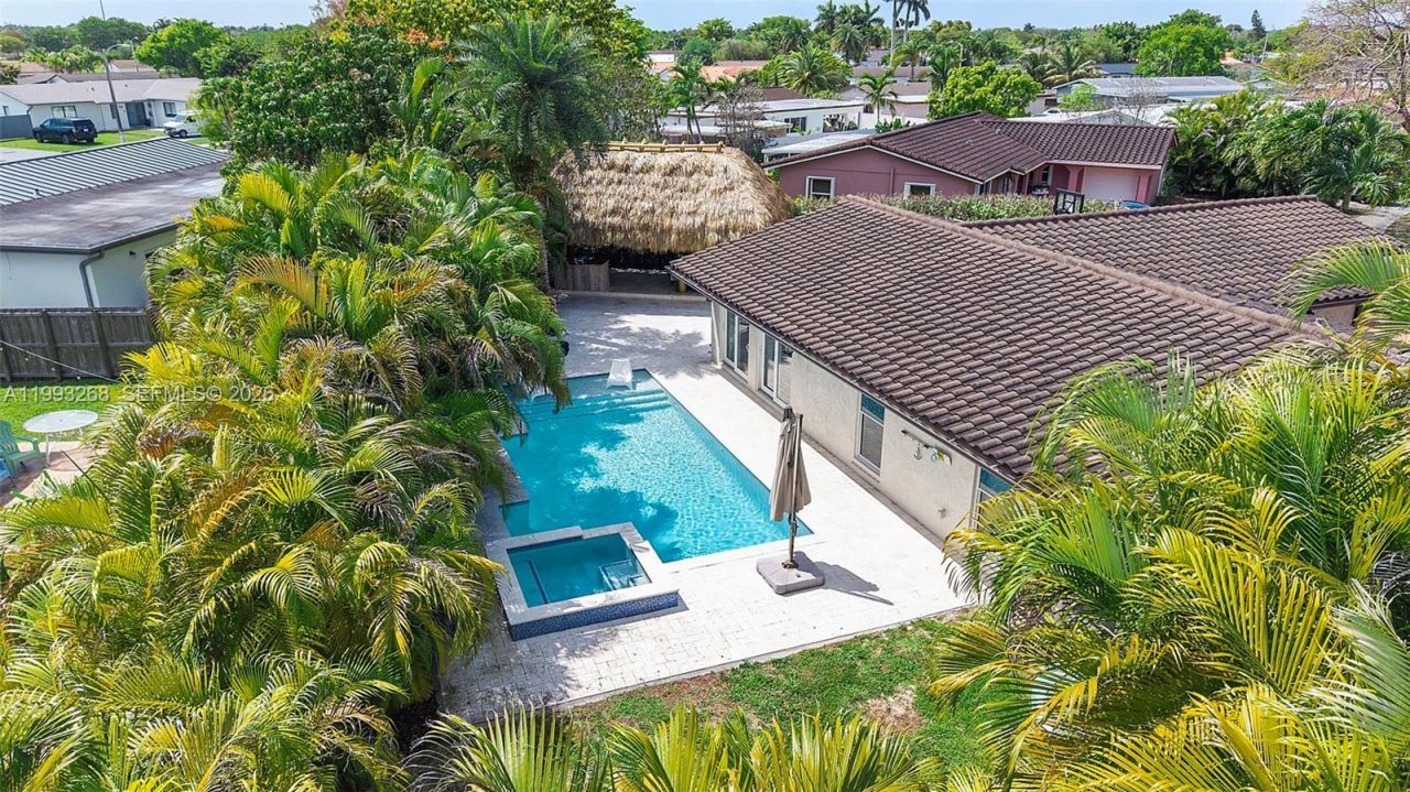 11798 SW 32nd St , Miami, FL 33175 Photo