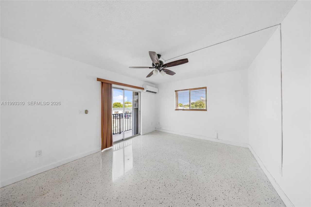 955 W 23rd St, Hialeah, FL 33010 Photo