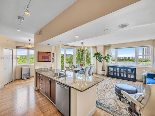 20000 E Country Club Dr , Unit 508, Aventura, FL 33180