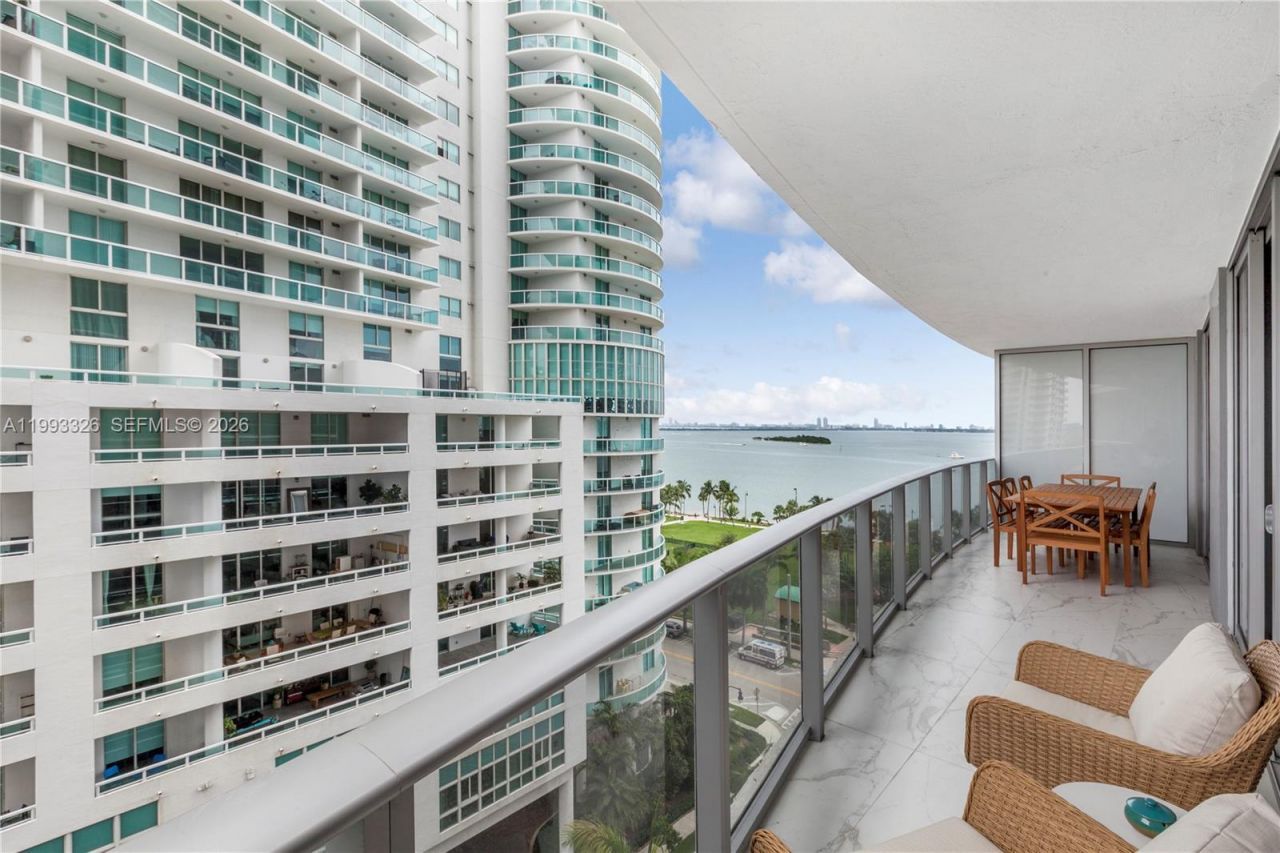 488 NE 18th St, Unit 909, Miami, FL 33132 Photo