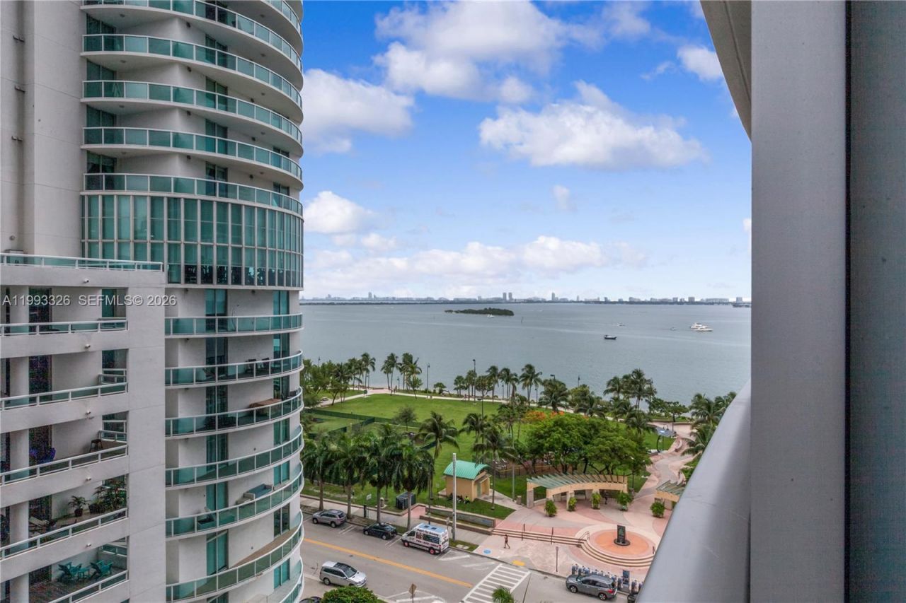 488 NE 18th St, Unit 909, Miami, FL 33132 Photo