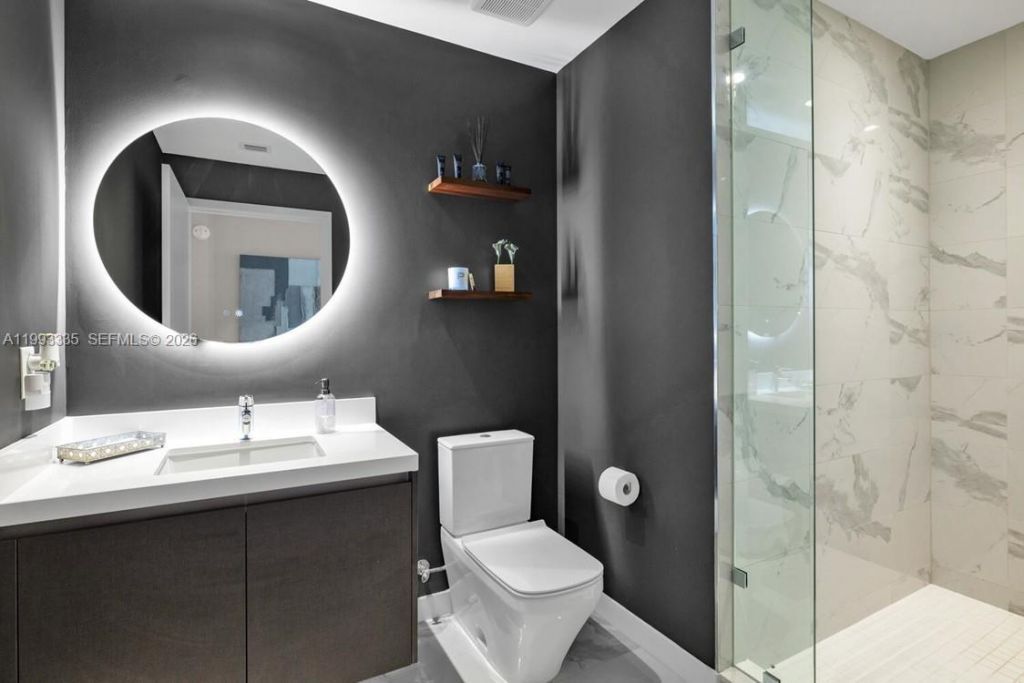 851 NE 1st Ave, Unit 3401, Miami, FL 33132 Photo