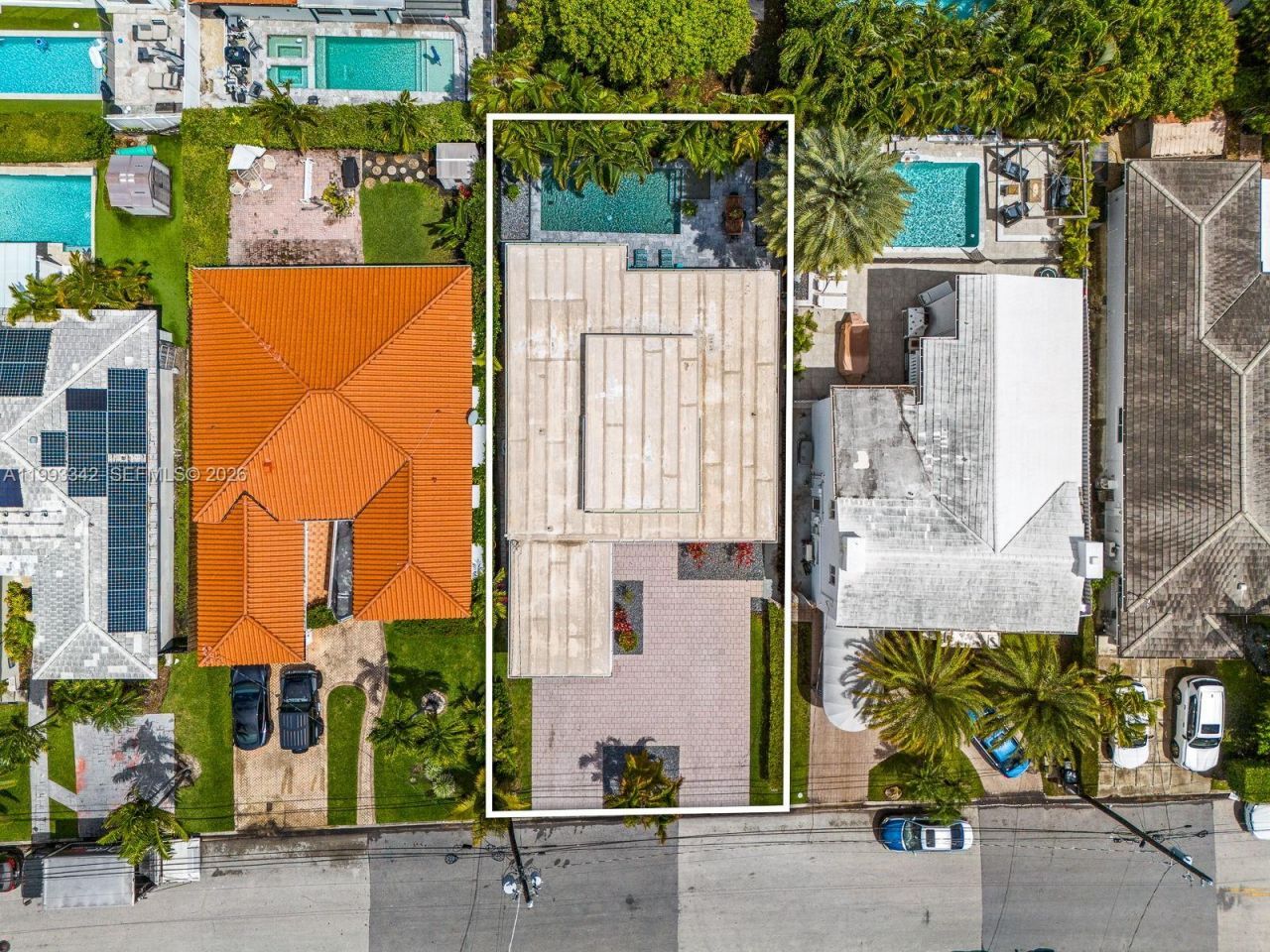 9517 Bay Dr, Surfside, FL 33154 Photo