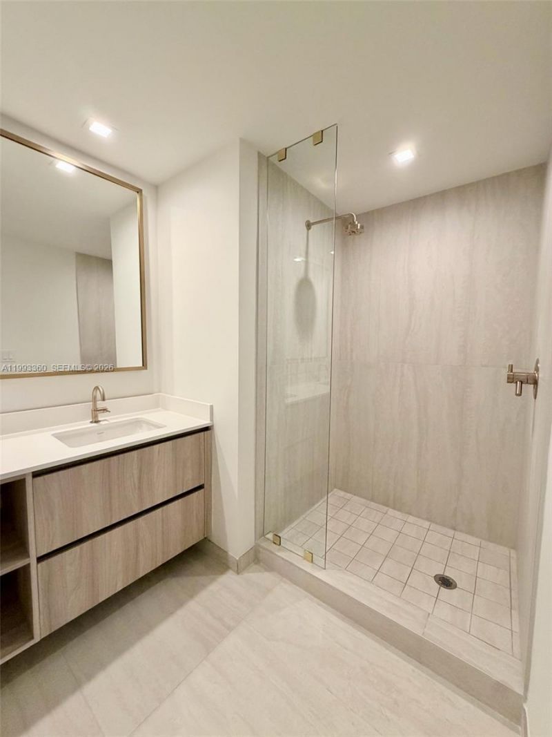 77 SE 5th St, Unit 1608, Miami, FL 33131 Photo
