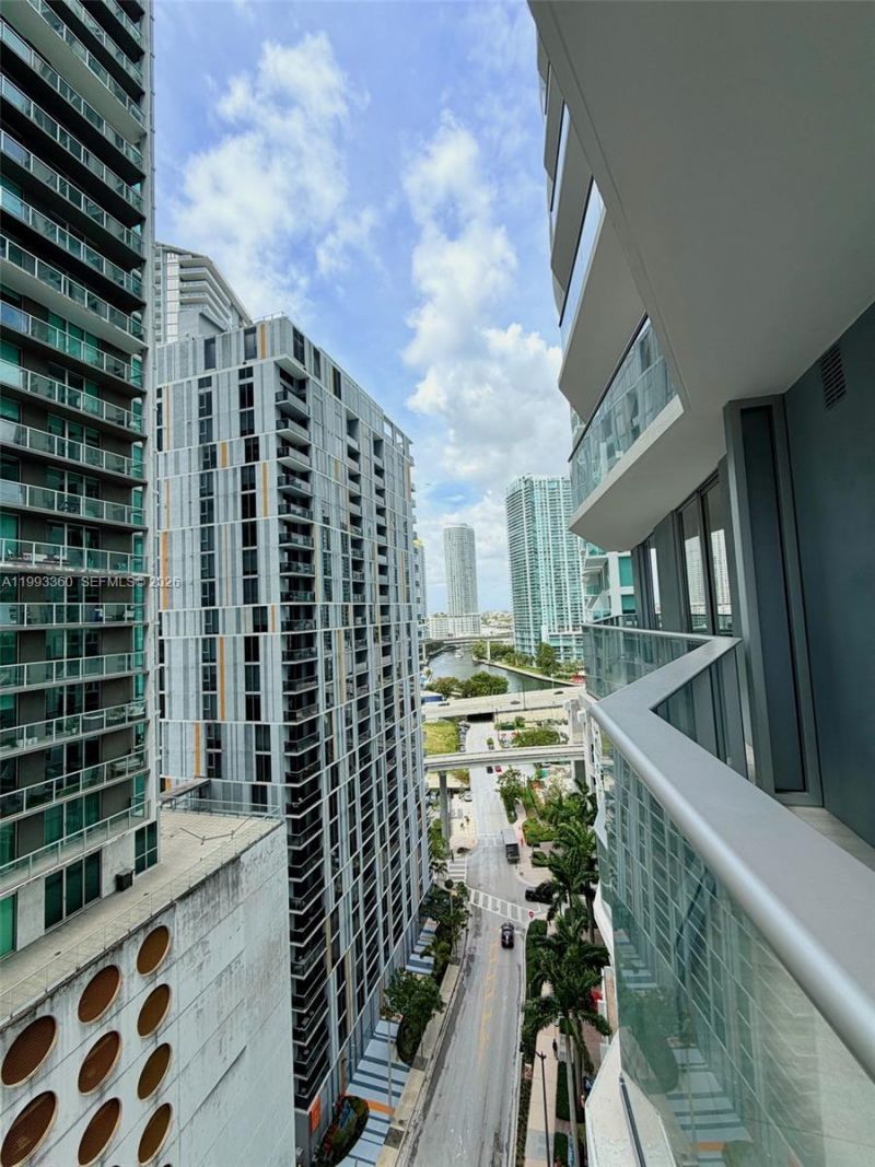 77 SE 5th St, Unit 1608, Miami, FL 33131 Photo