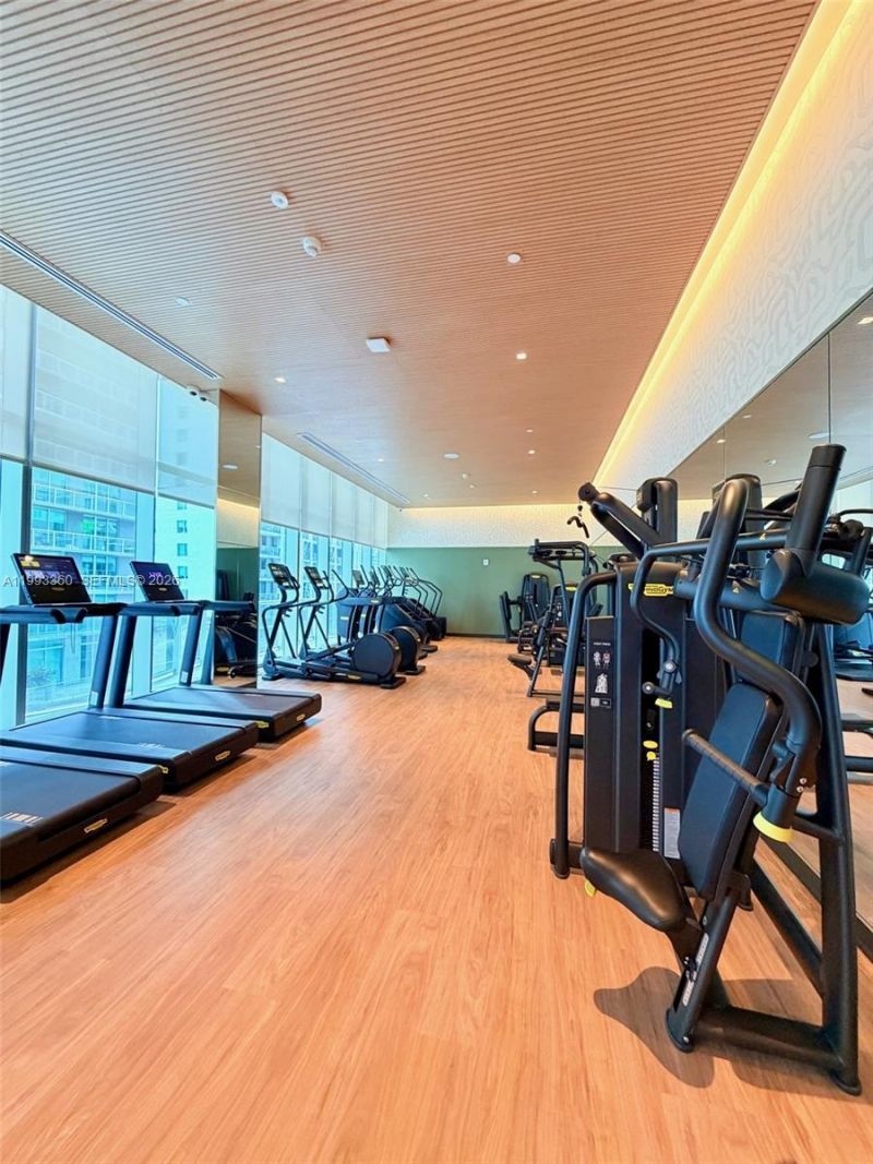 77 SE 5th St, Unit 1608, Miami, FL 33131 Photo