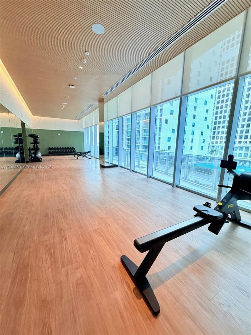 77 SE 5th St, Unit 1608, Miami, FL 33131 Photo