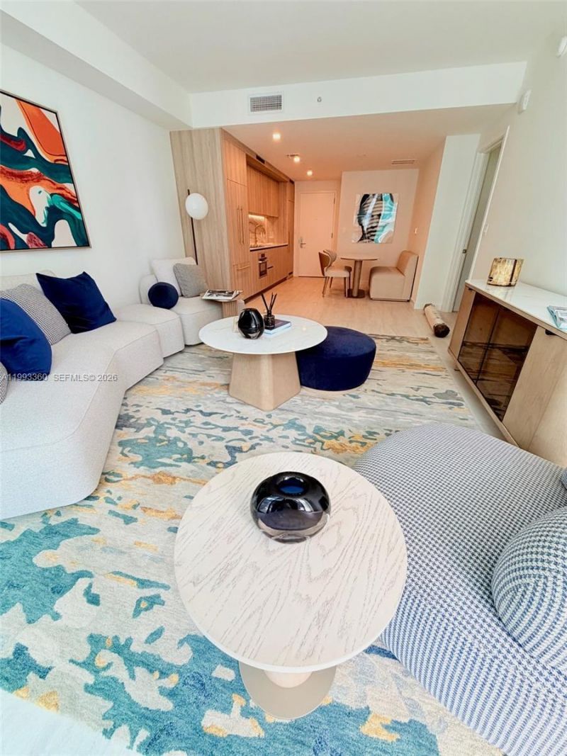 77 SE 5th St, Unit 1608, Miami, FL 33131 Photo