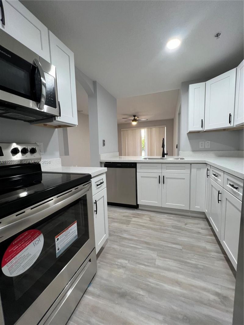 6440 NW 114th Ave, Unit 406, Doral, FL 33178 Photo