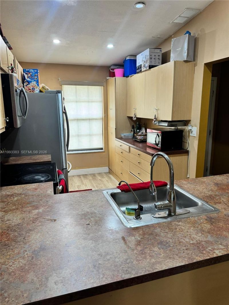 9291 E Fern Ln , Miramar, FL 33025 Photo