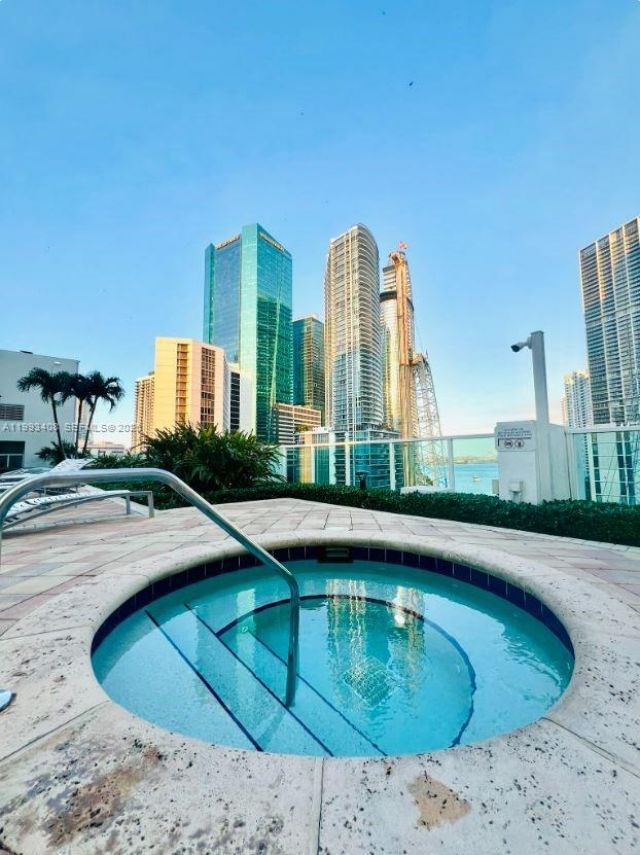 41 SE 5th St, Unit 903, Miami, FL 33131 Photo
