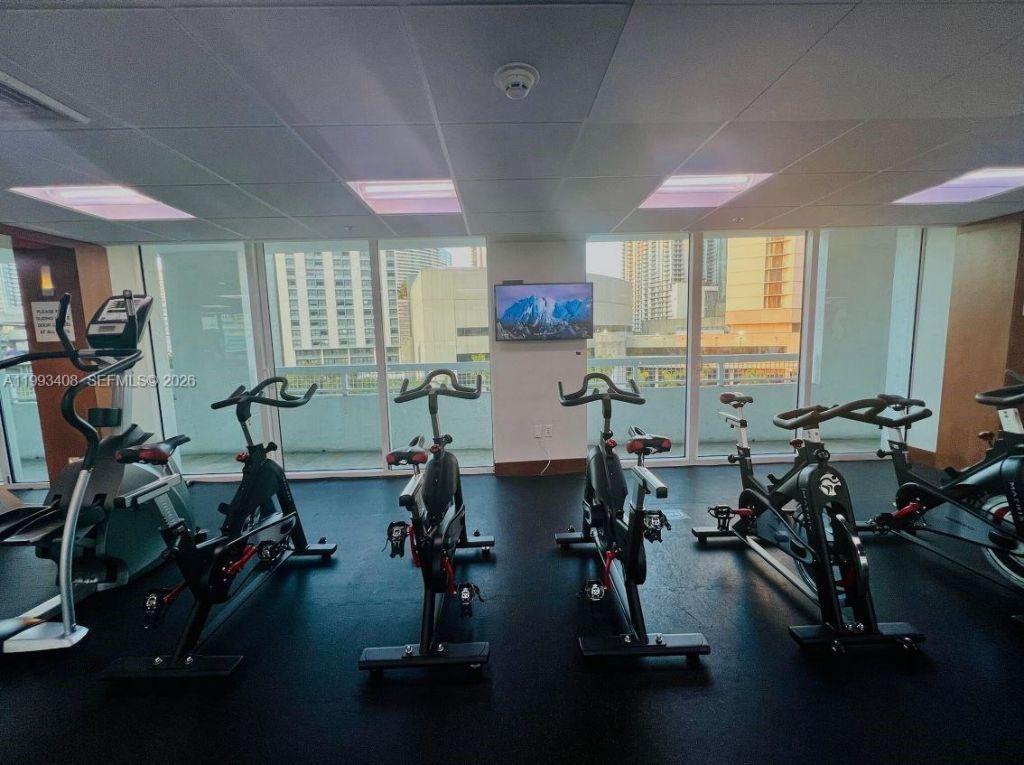 41 SE 5th St, Unit 903, Miami, FL 33131 Photo