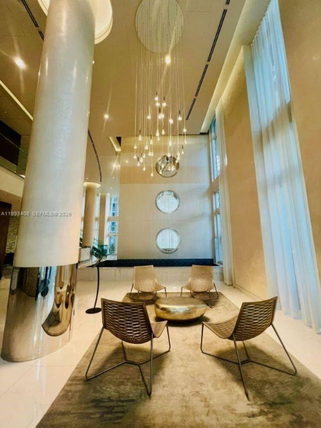 41 SE 5th St, Unit 903, Miami, FL 33131 Photo