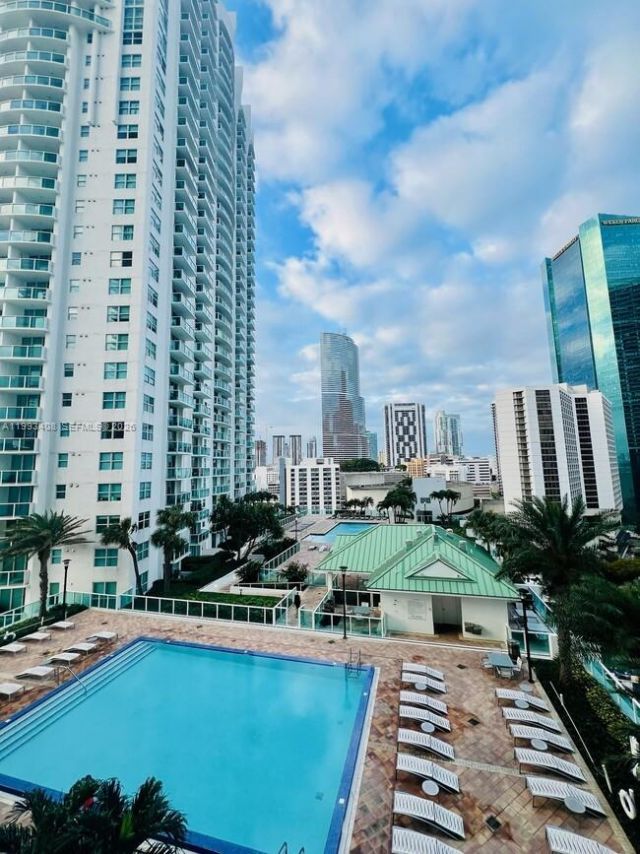 41 SE 5th St, Unit 903, Miami, FL 33131 Photo