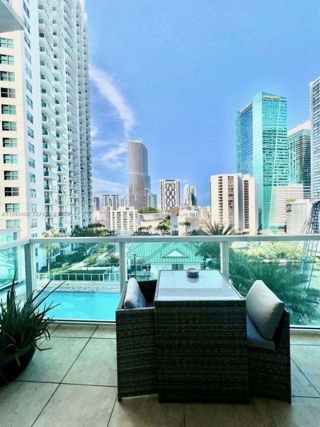 41 SE 5th St, Unit 903, Miami, FL 33131 Photo