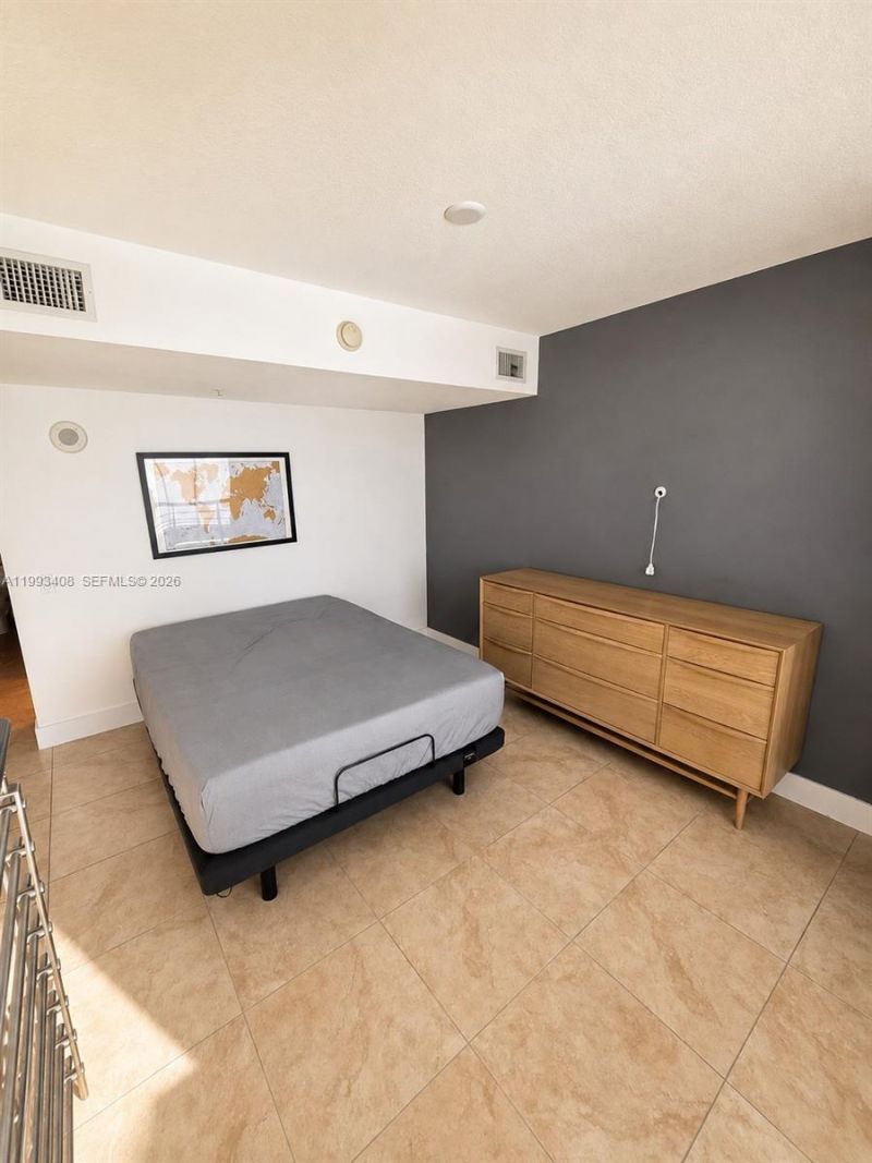 41 SE 5th St, Unit 903, Miami, FL 33131 Photo