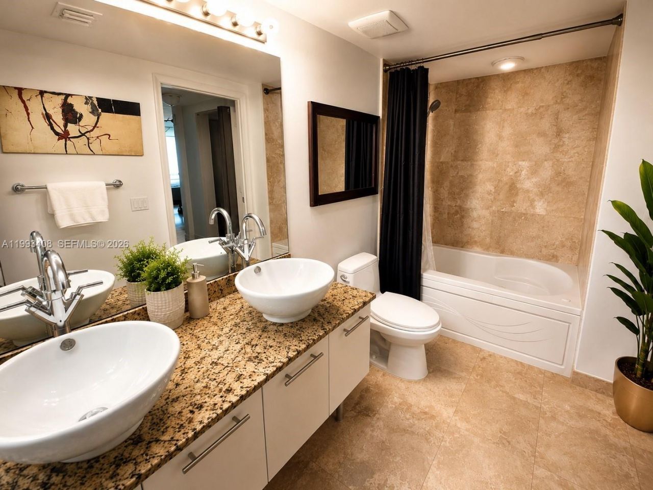 41 SE 5th St, Unit 903, Miami, FL 33131 Photo