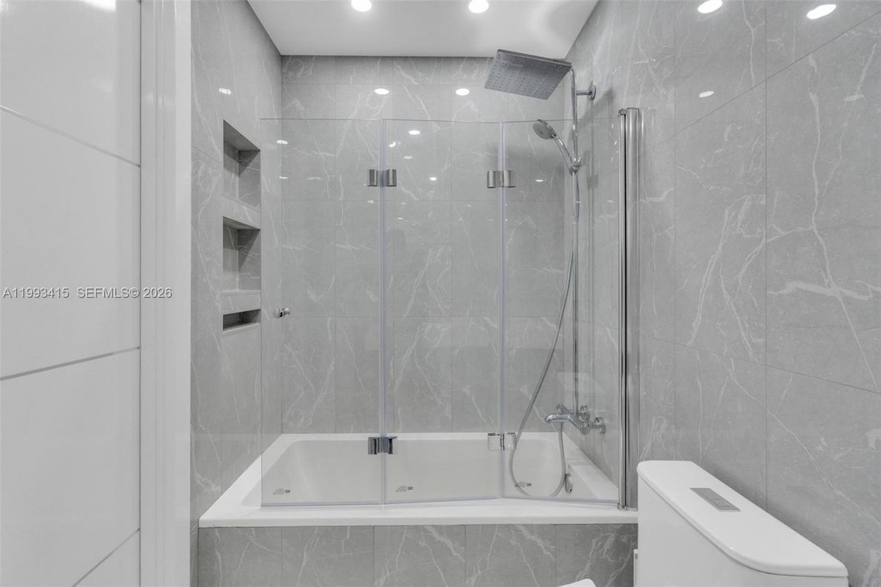 18011 Biscayne Blvd, Unit PH04, Aventura, FL 33160 Photo