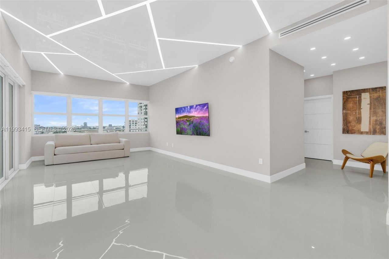 18011 Biscayne Blvd, Unit PH04, Aventura, FL 33160 Photo