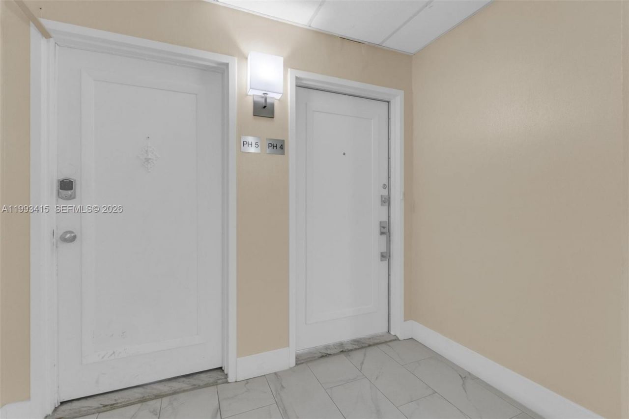 18011 Biscayne Blvd, Unit PH04, Aventura, FL 33160 Photo