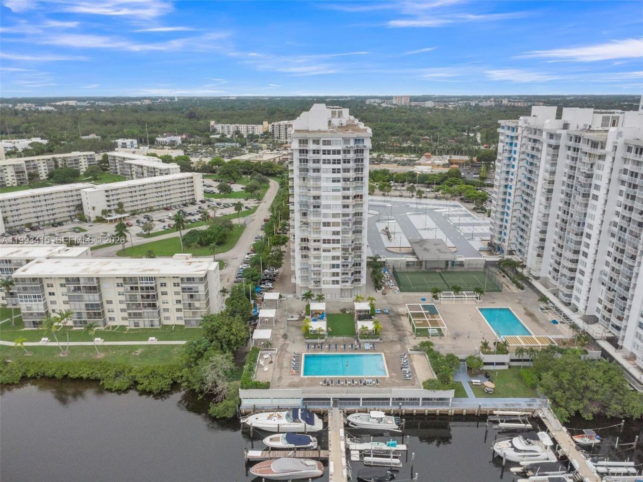 18011 Biscayne Blvd, Unit PH04, Aventura, FL 33160 Photo